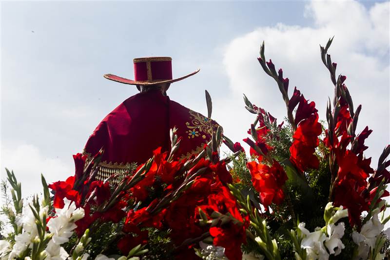 Traditional procession with flowers at Fiesta de San Isidro